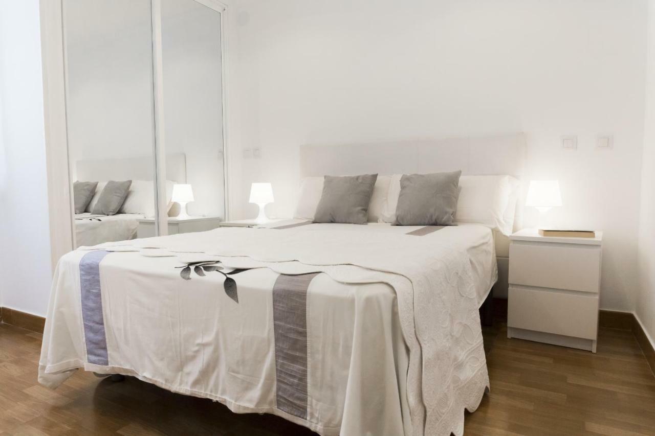 Wonderful Holidays Malaga Bagian luar foto